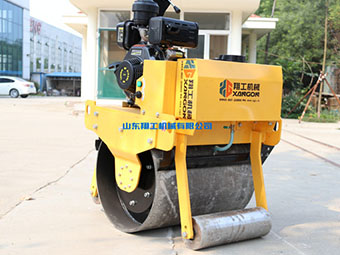 翔工小型壓路機(jī)：小身材，大力量