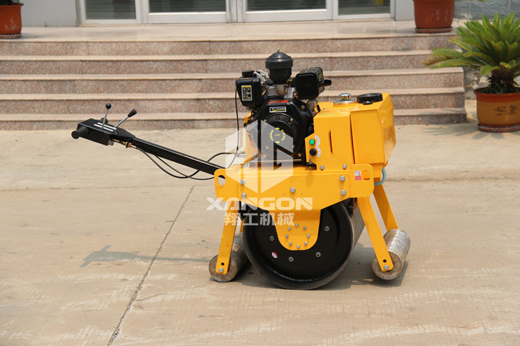 原來(lái)這才是小型振動(dòng)壓路機(jī)不震動(dòng)的原因！看完哭了