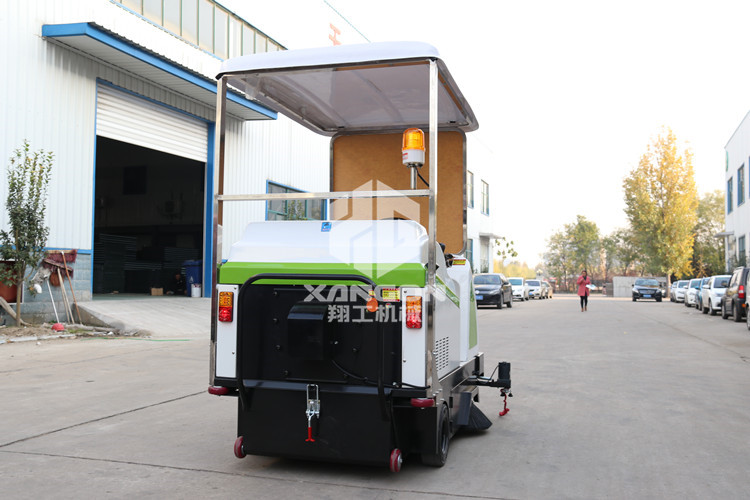 電動(dòng)掃地車生產(chǎn)廠家告訴你掃地機(jī)購(gòu)買的必要性！